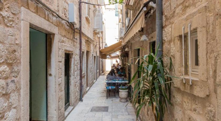 Апартаменты Big Blue Old Town Centre Дубровник Экстерьер фото